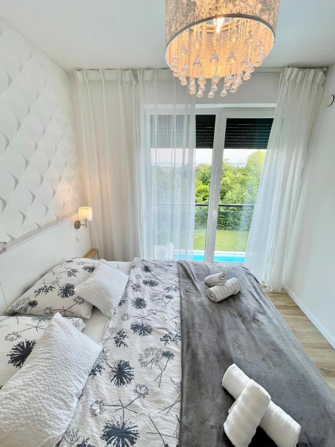 Golden Relax Apartments Balatonfured Exterior photo