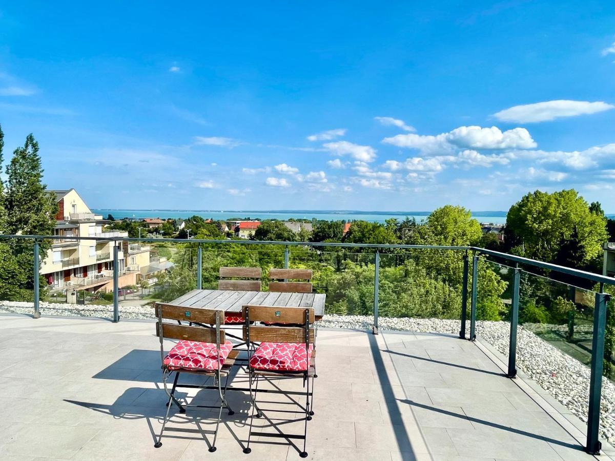 Golden Relax Apartments Balatonfured Exterior photo