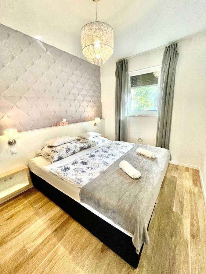Golden Relax Apartments Balatonfured Exterior photo