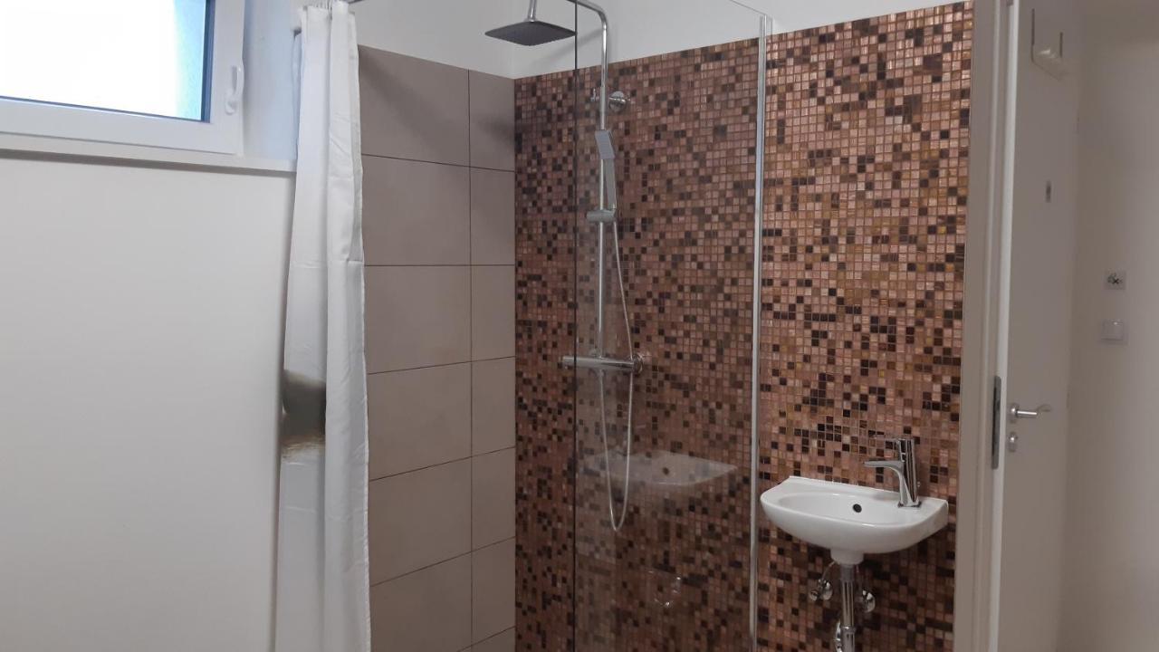 Golden Relax Apartments Balatonfured Exterior photo