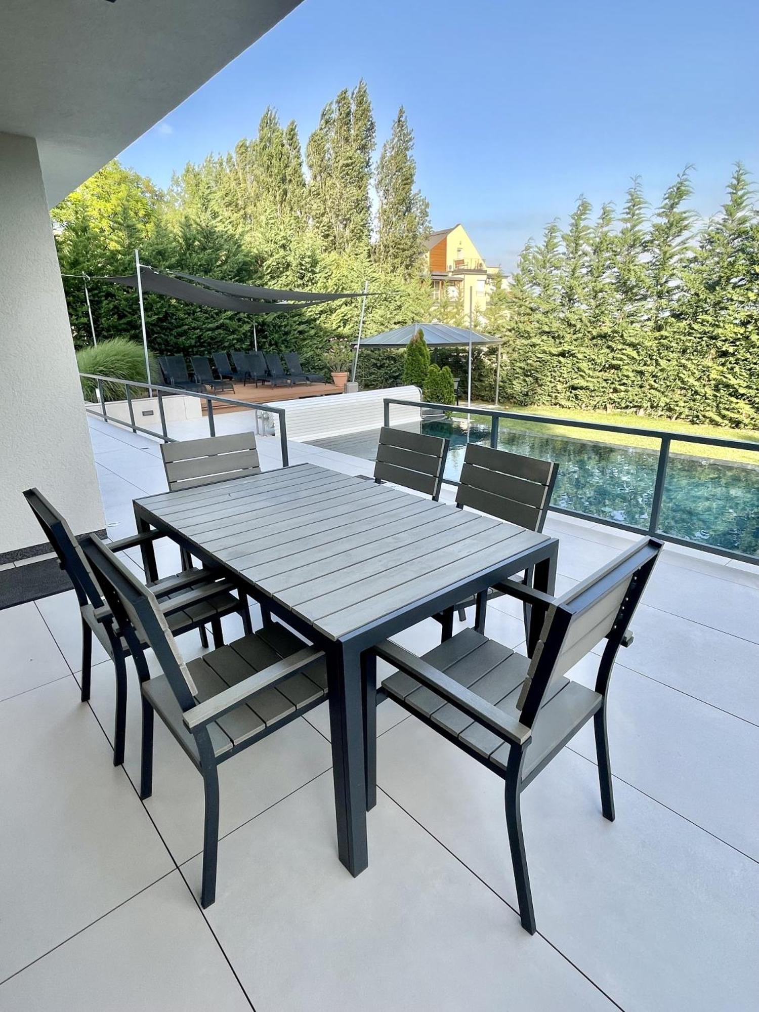 Golden Relax Apartments Balatonfured Exterior photo