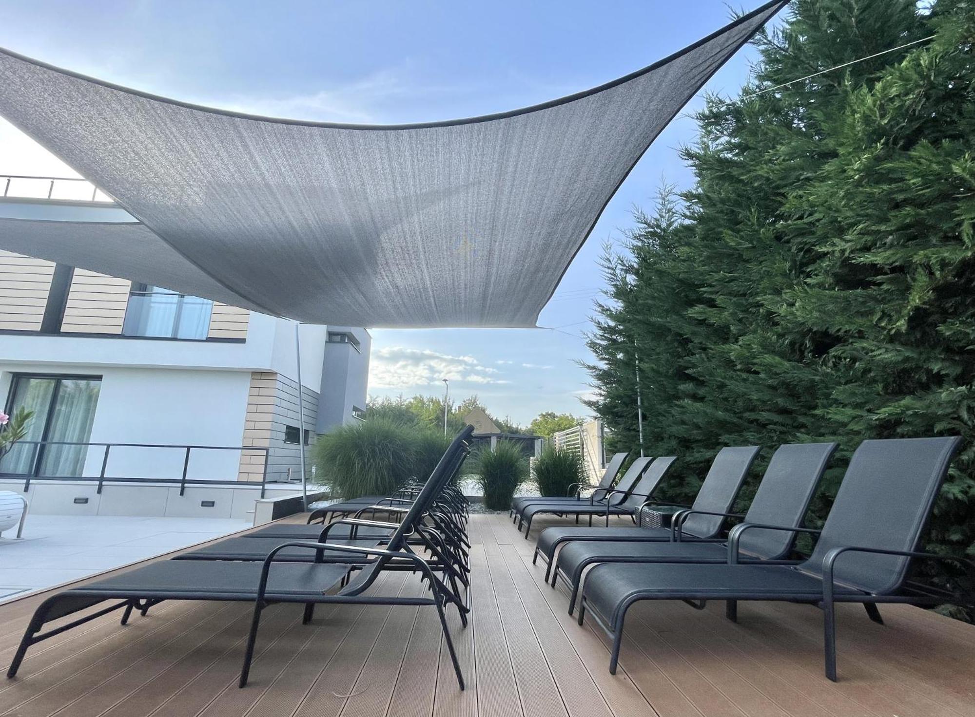 Golden Relax Apartments Balatonfured Exterior photo