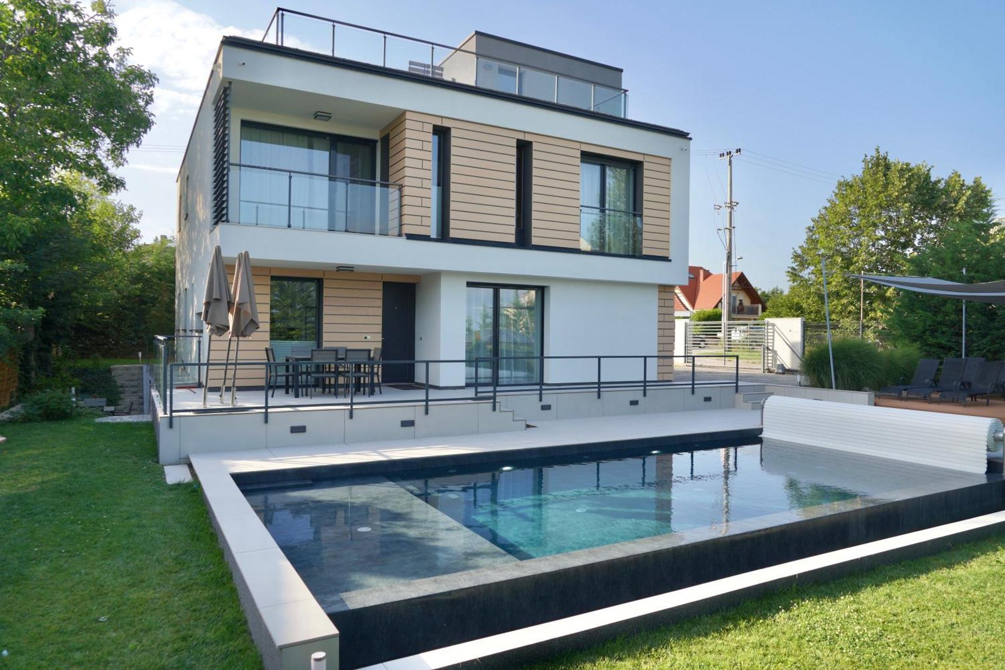 Golden Relax Apartments Balatonfured Exterior photo