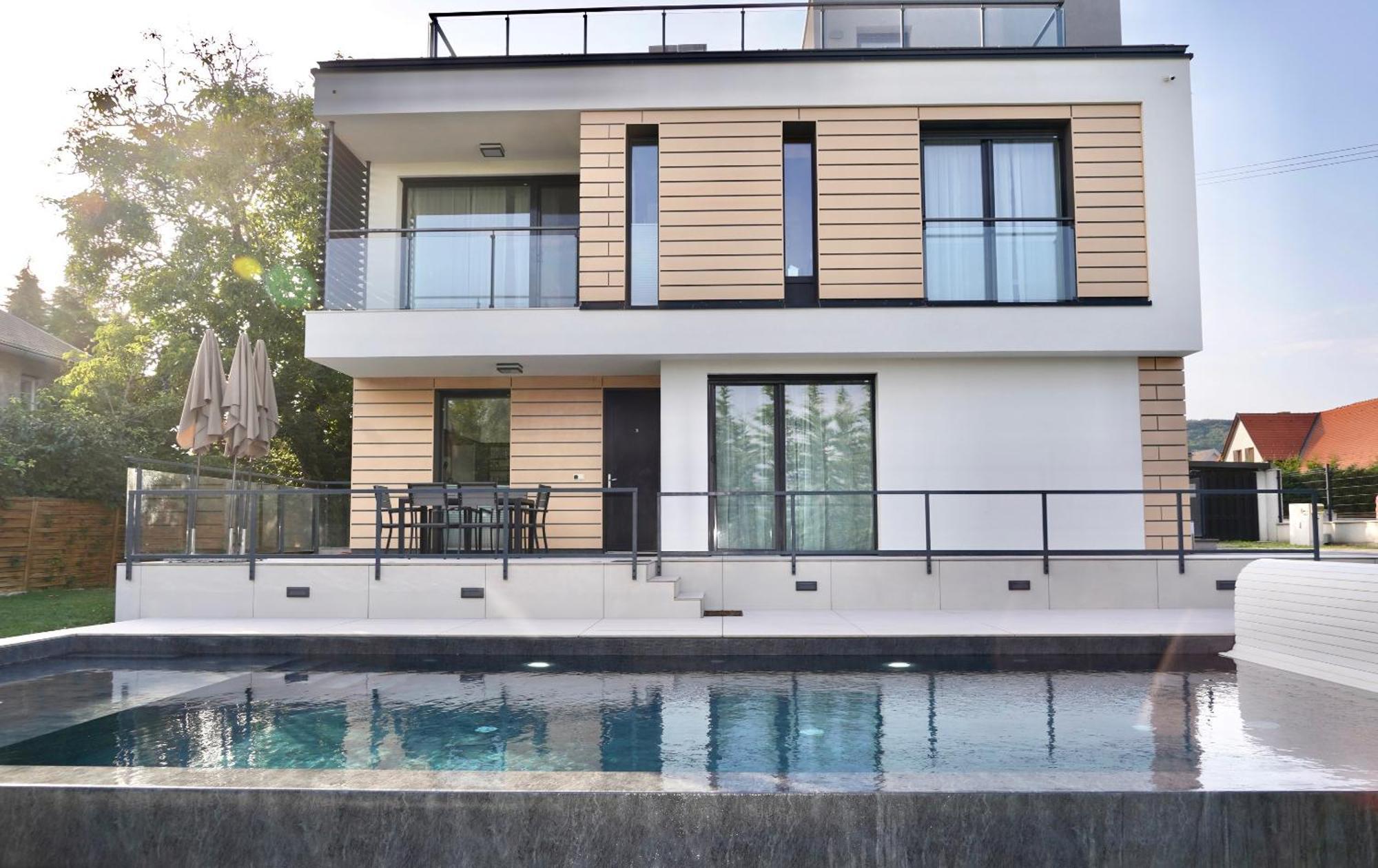 Golden Relax Apartments Balatonfured Exterior photo